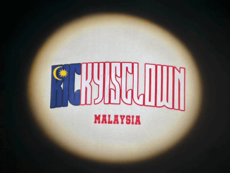 RIC Malaysia Limited Ripped Smiley Tee 马来西亚限定撕裂笑脸短袖
