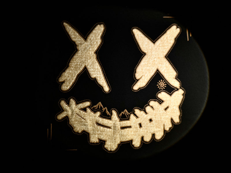 RickyisClown"Bingkai Sepuh" Tampalan Kulit Smiley Tee RIC''沙金画框“贴皮绣笑脸短袖